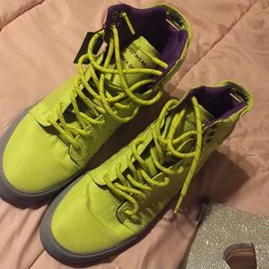 Super footwear sneakers